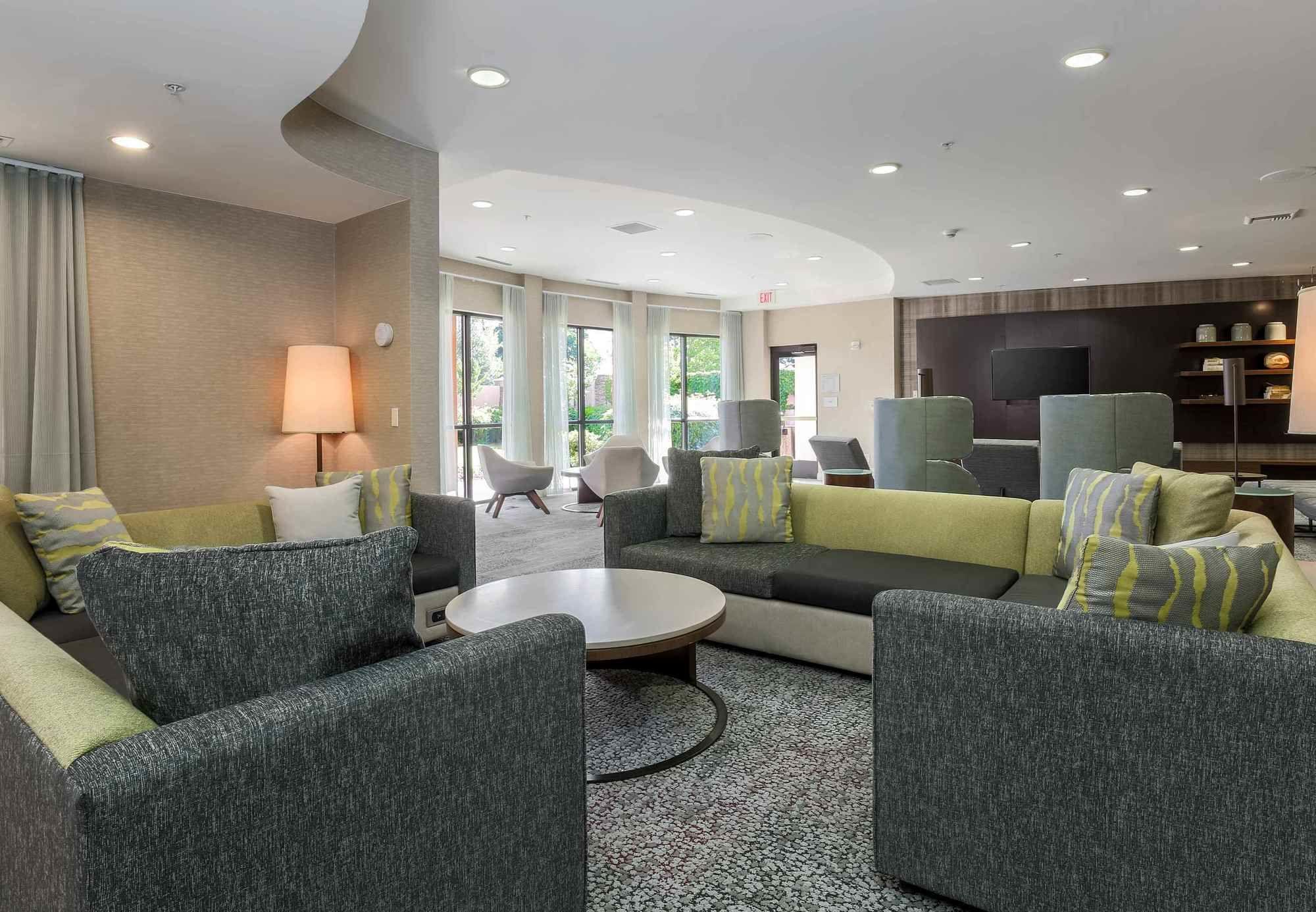 Courtyard By Marriott Roseville Galleria Mall/Creekside Ridge Drive Eksteriør bilde