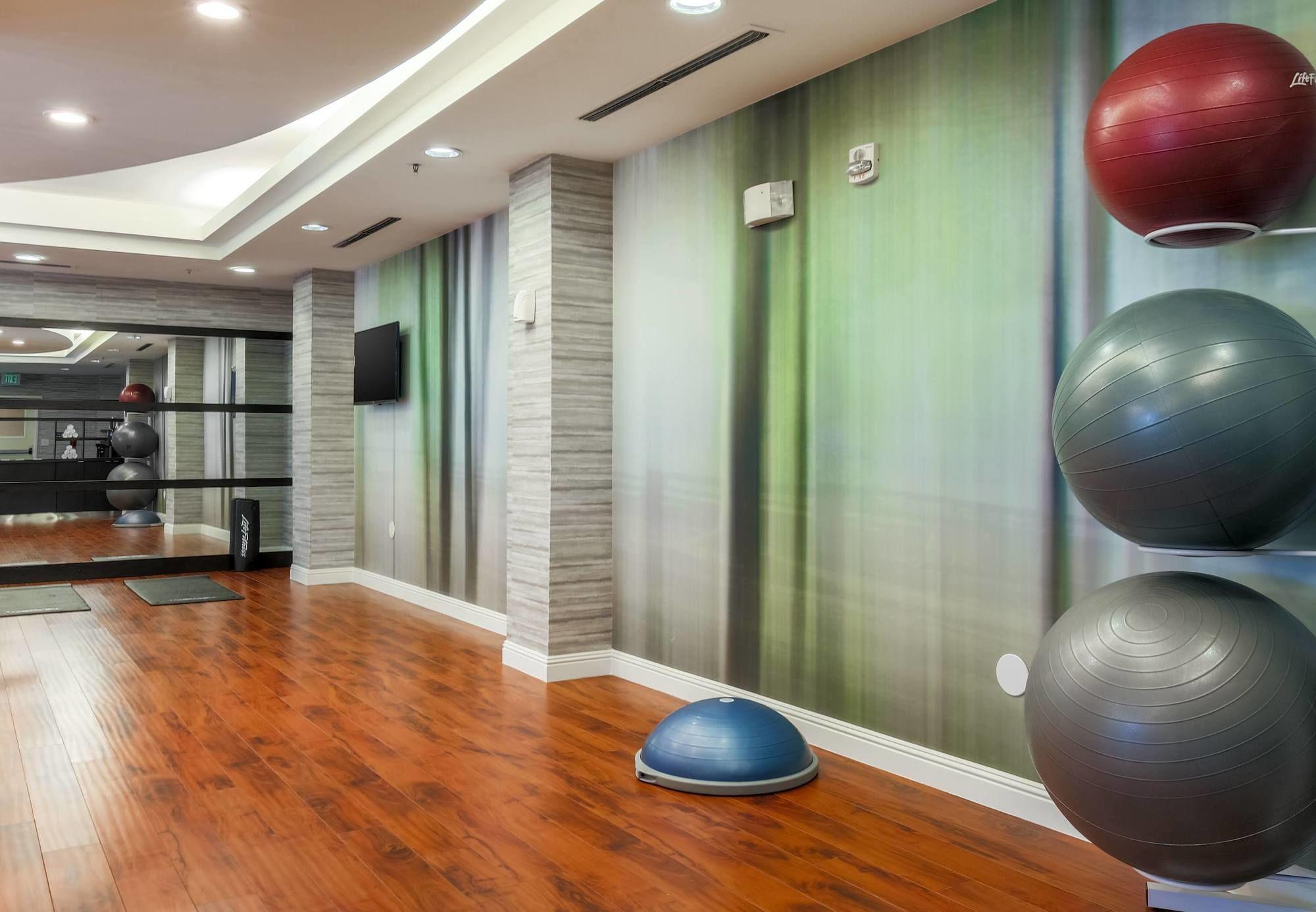 Courtyard By Marriott Roseville Galleria Mall/Creekside Ridge Drive Eksteriør bilde